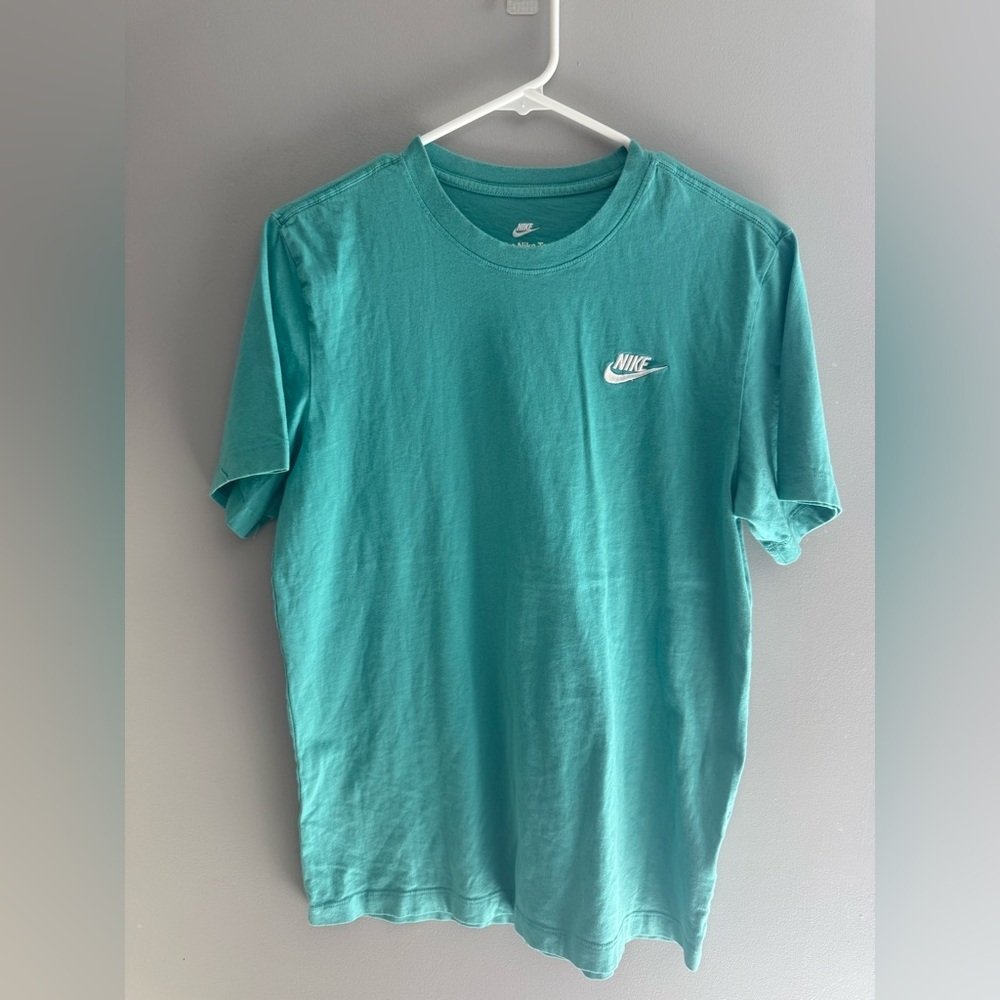 The Nike Tee Womens Teal Short Sleeve  Shirt SZ S Embroidered Swoosh Logo Casual